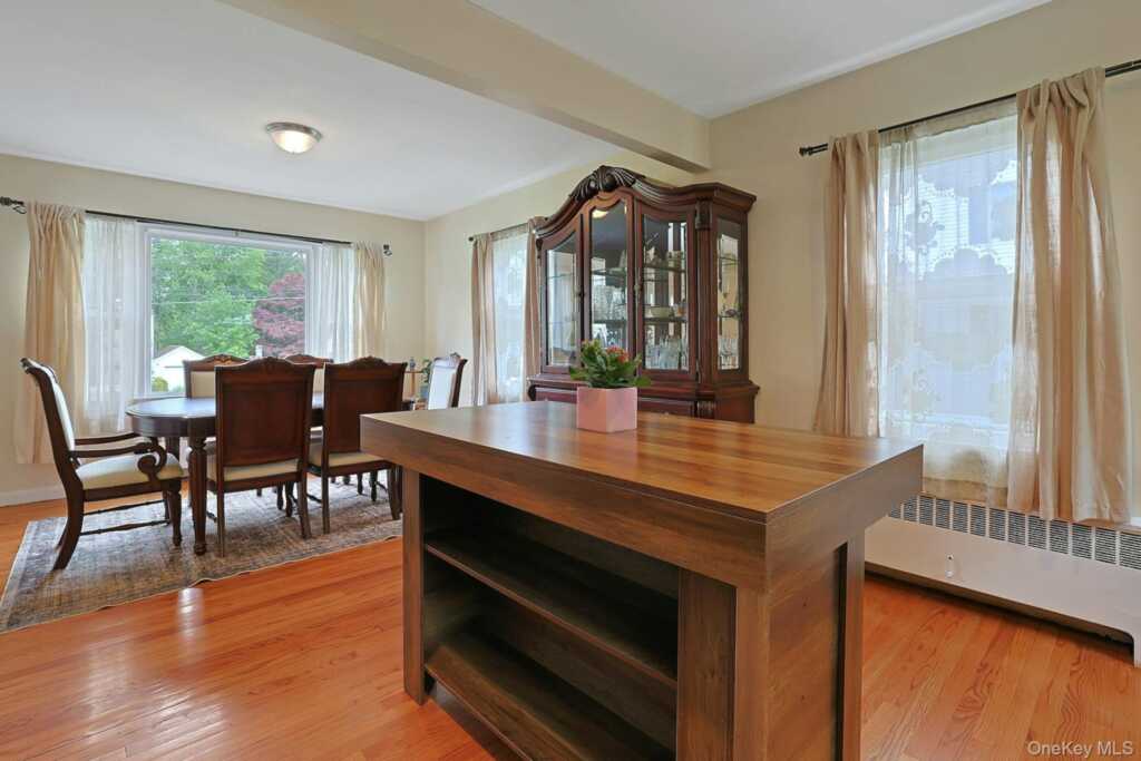 17 N Park Avenue, Nanuet, NY 10954 - Photo 12 of 41