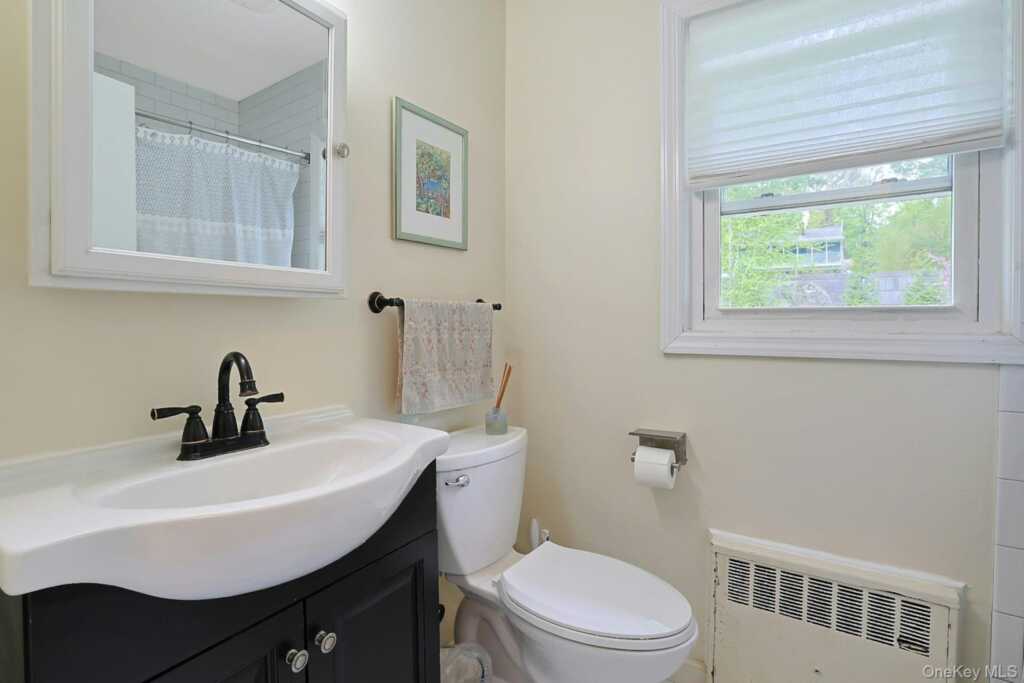 17 N Park Avenue, Nanuet, NY 10954 - Photo 16 of 41