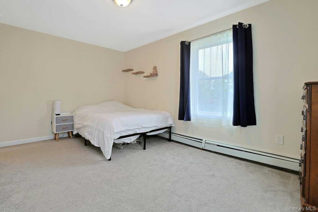 17 N Park Avenue, Nanuet, NY 10954 - Photo 22 of 41