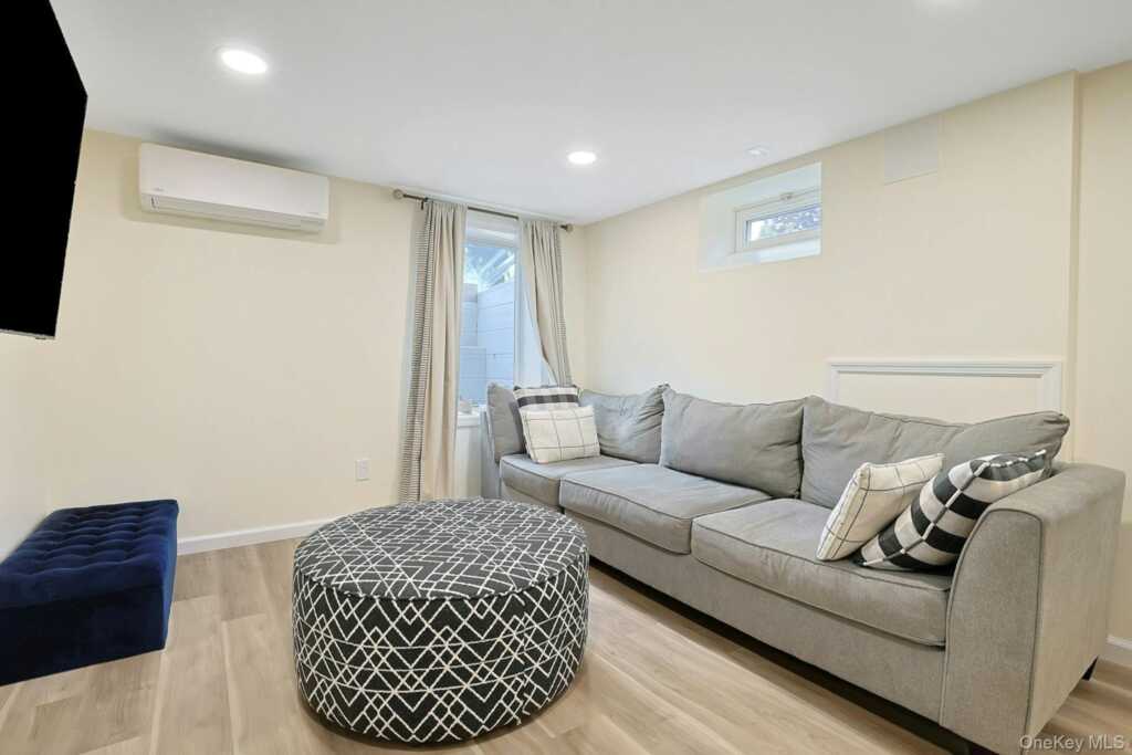 17 N Park Avenue, Nanuet, NY 10954 - Photo 29 of 41