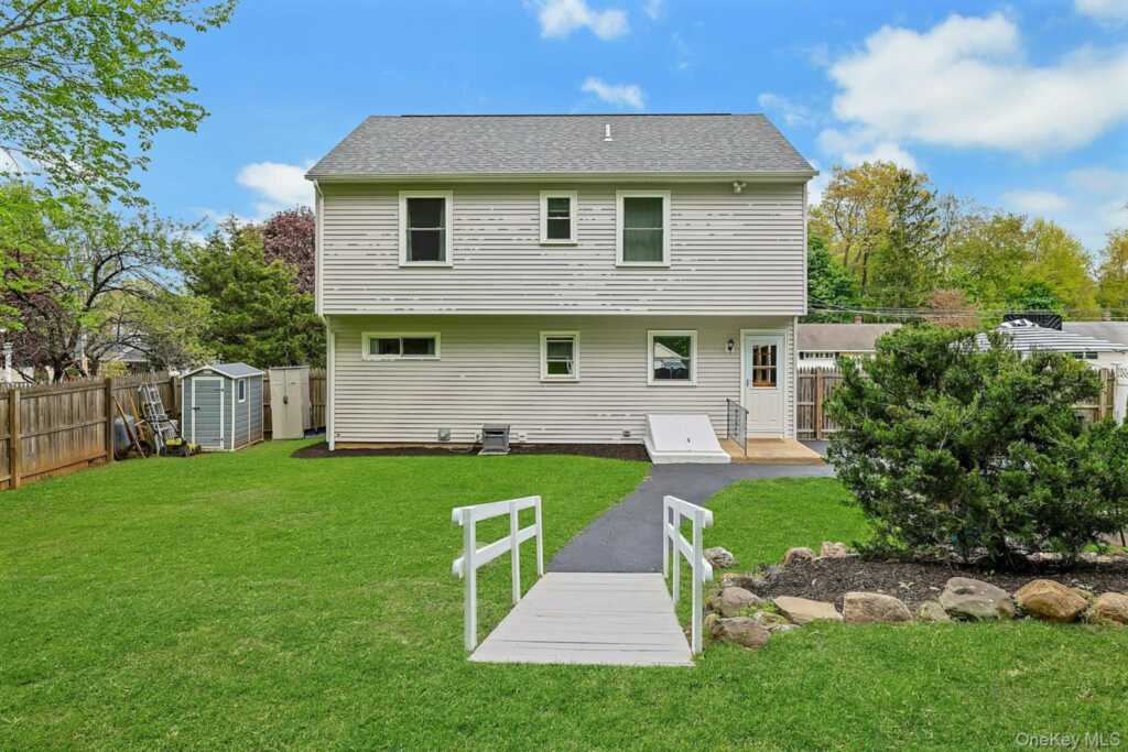 17 N Park Avenue, Nanuet, NY 10954 - Photo 30 of 41