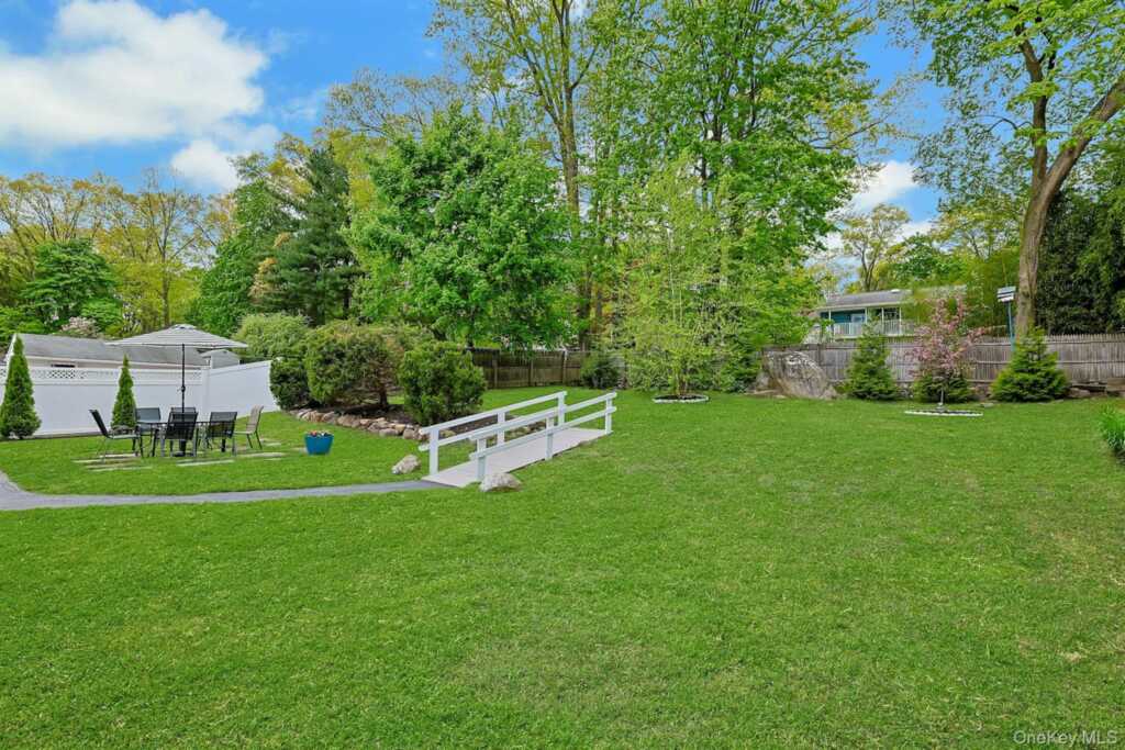 17 N Park Avenue, Nanuet, NY 10954 - Photo 32 of 41