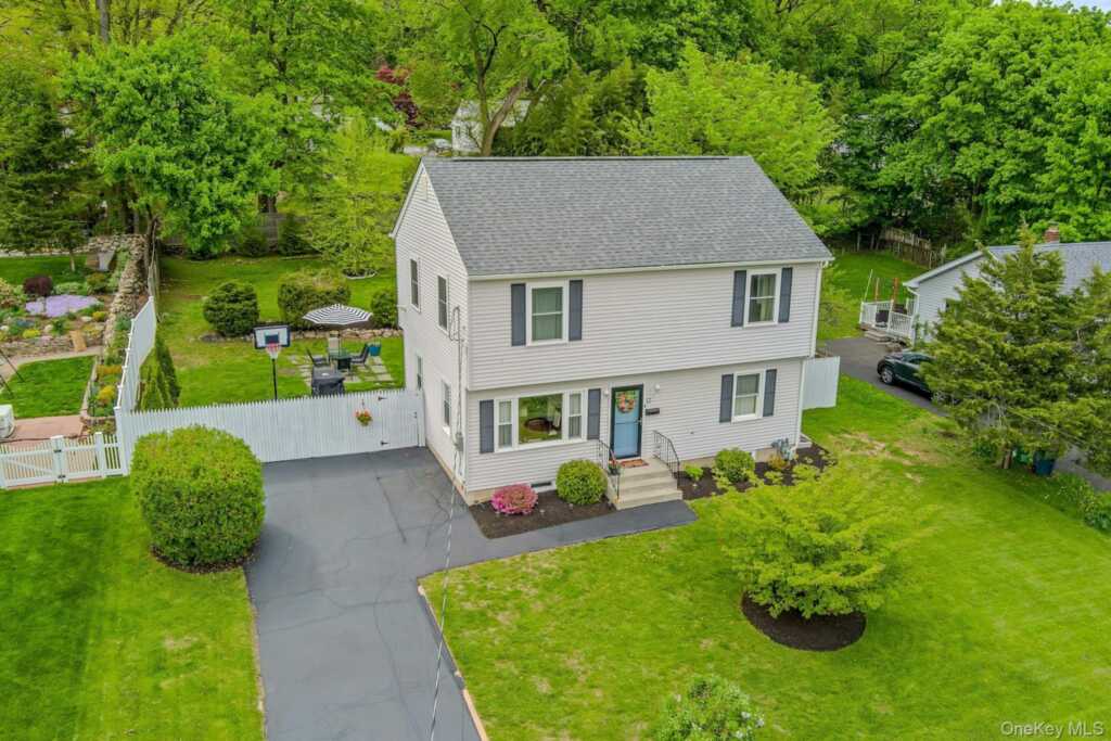 17 N Park Avenue, Nanuet, NY 10954 - Photo 36 of 41