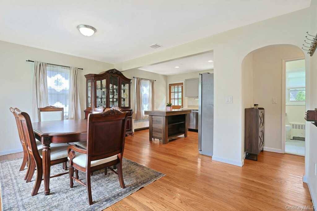17 N Park Avenue, Nanuet, NY 10954 - Photo 6 of 41