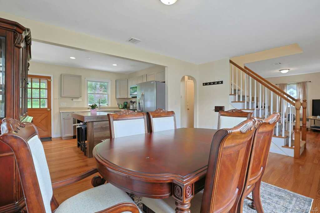 17 N Park Avenue, Nanuet, NY 10954 - Photo 8 of 41