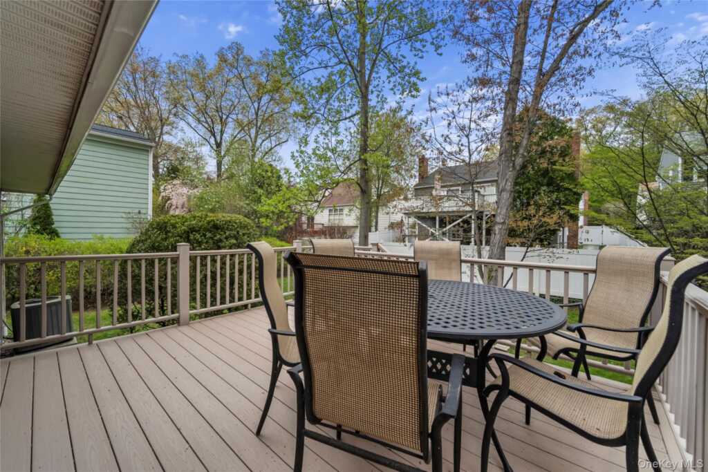 20 Salem Place, White Plains, NY 10605 - Photo 22 of 28