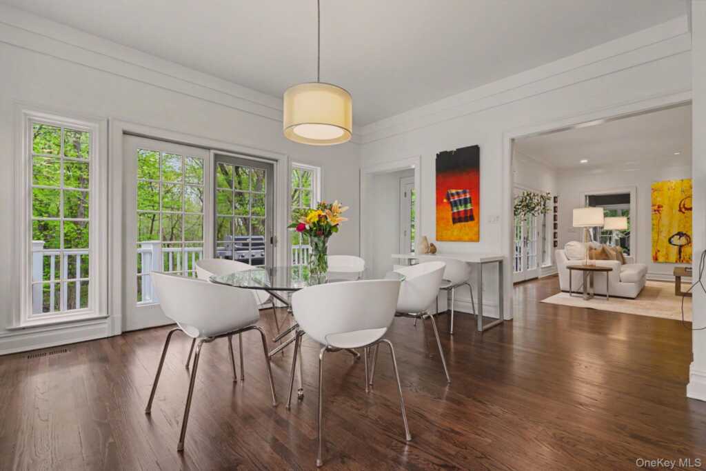 10 Morris Court, Rye, NY 10580 - Photo 13 of 50