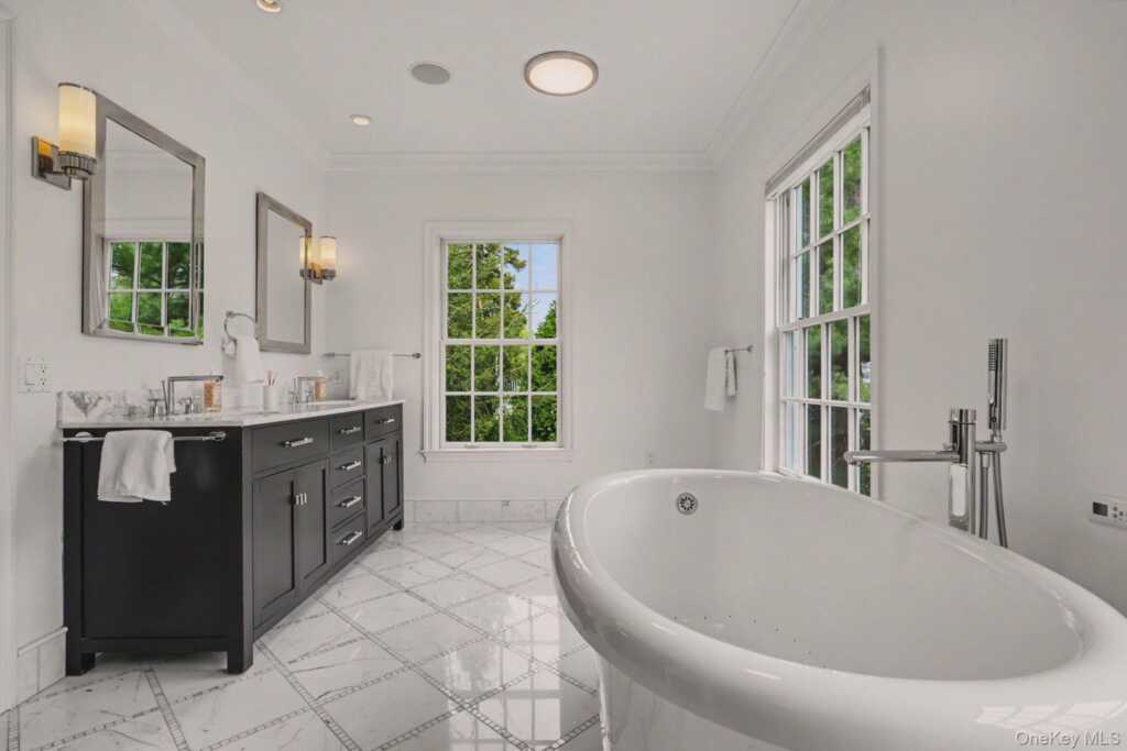 10 Morris Court, Rye, NY 10580 - Photo 18 of 50