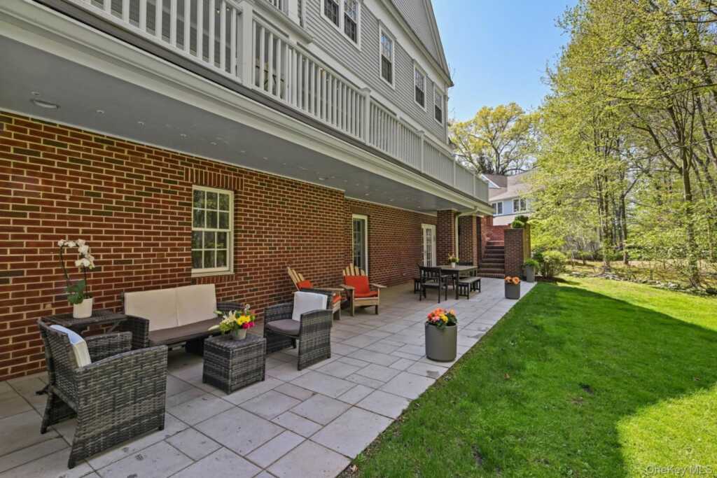 10 Morris Court, Rye, NY 10580 - Photo 38 of 50