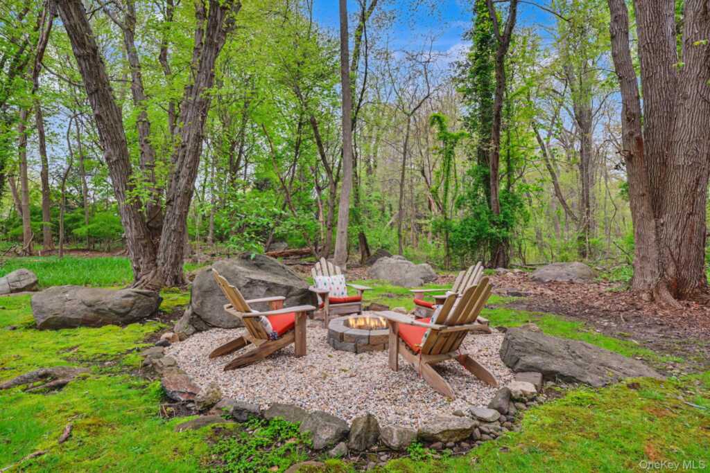 10 Morris Court, Rye, NY 10580 - Photo 39 of 50