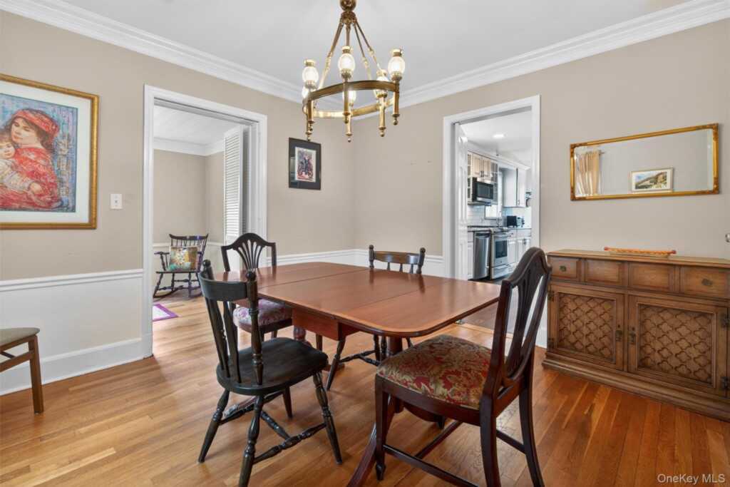 54 Seneca Avenue, White Plains, NY 10603 - Photo 10 of 50