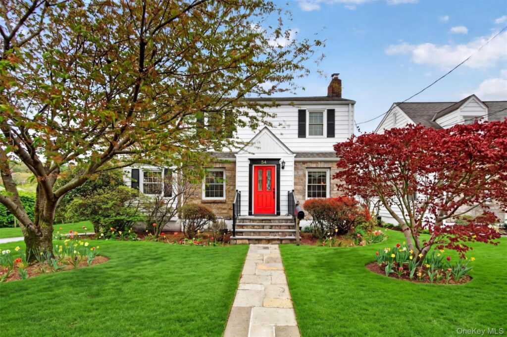 54 Seneca Avenue, White Plains, NY 10603 - Photo 2 of 50