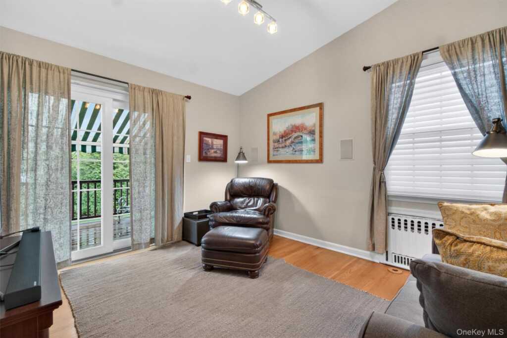 54 Seneca Avenue, White Plains, NY 10603 - Photo 24 of 50