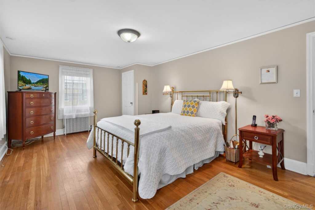 54 Seneca Avenue, White Plains, NY 10603 - Photo 31 of 50