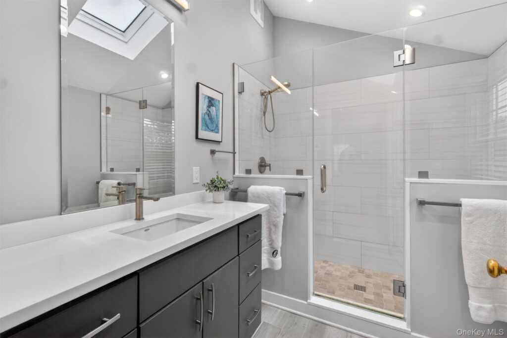 54 Seneca Avenue, White Plains, NY 10603 - Photo 35 of 50