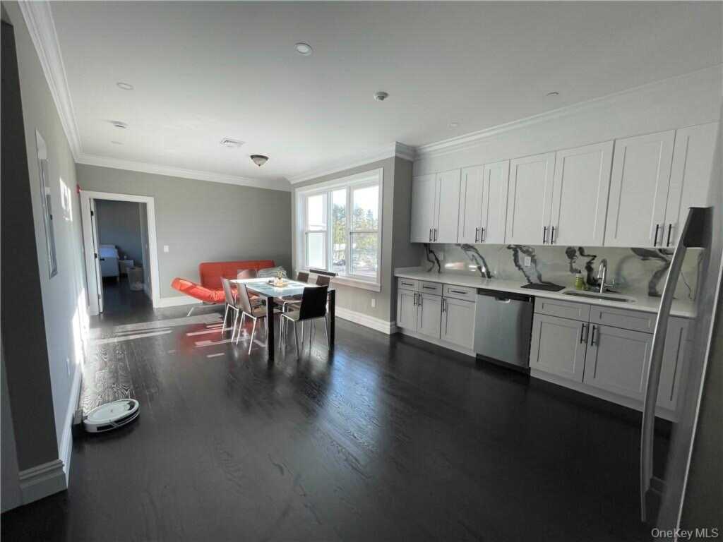 308 Battle Avenue, Unit #3, White Plains, NY 10606 - Photo 5 of 12
