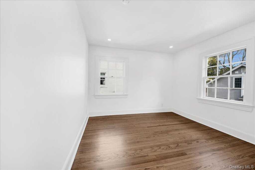 7 Fernwood Avenue, Rye, NY 10580 - Photo 12 of 43