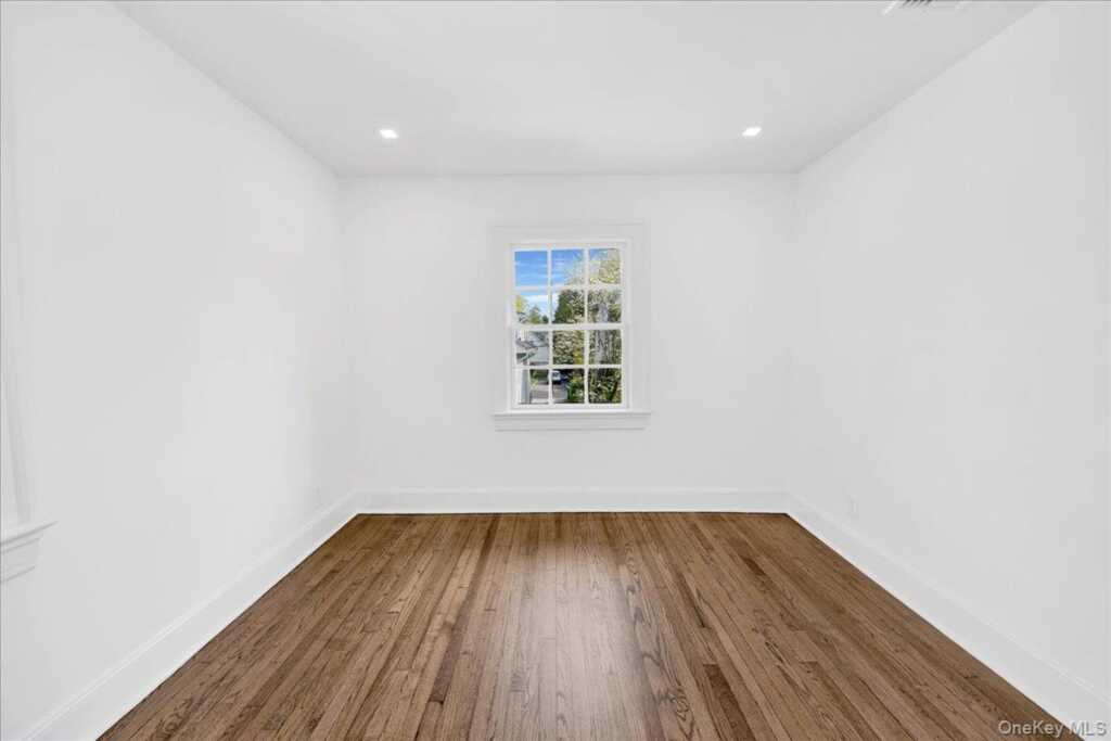 7 Fernwood Avenue, Rye, NY 10580 - Photo 13 of 43