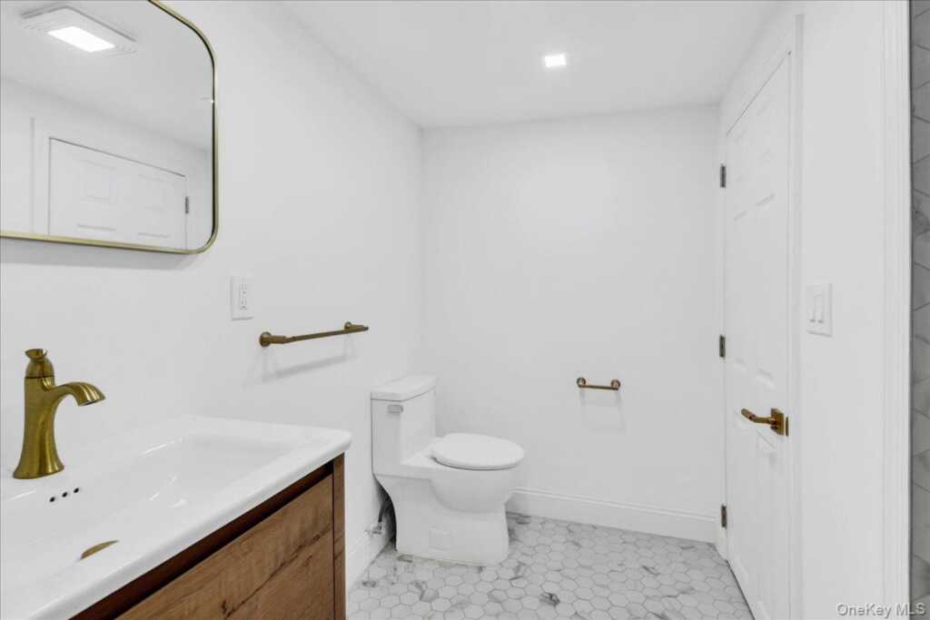 7 Fernwood Avenue, Rye, NY 10580 - Photo 31 of 43