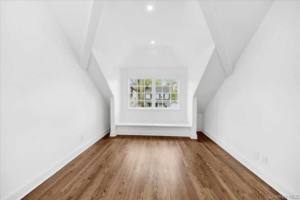 7 Fernwood Avenue, Rye, NY 10580 - Photo 7 of 43