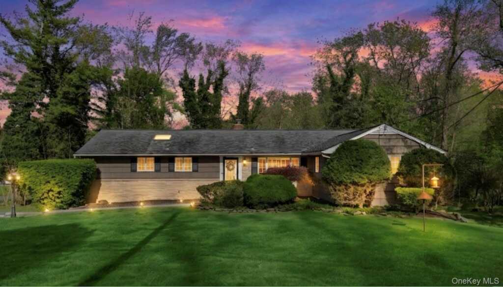 35 Mayer Drive, Suffern, NY 10901