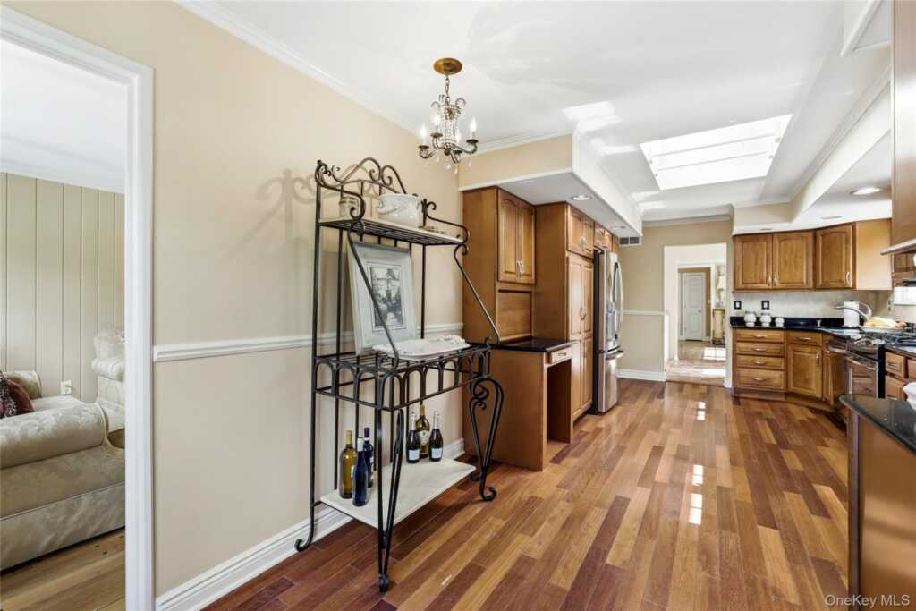 35 Mayer Drive, Suffern, NY 10901 - Photo 11 of 34