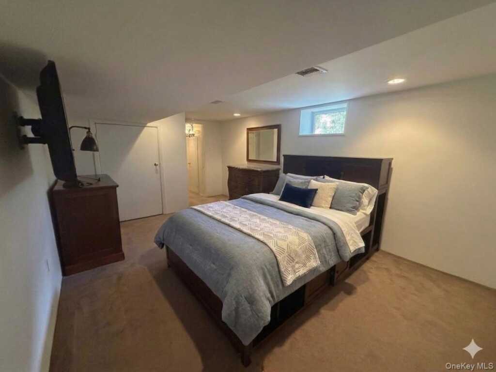 35 Mayer Drive, Suffern, NY 10901 - Photo 23 of 34