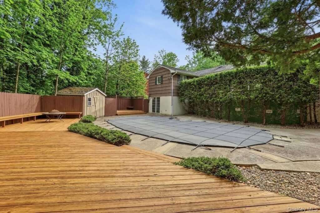 35 Mayer Drive, Suffern, NY 10901 - Photo 28 of 34