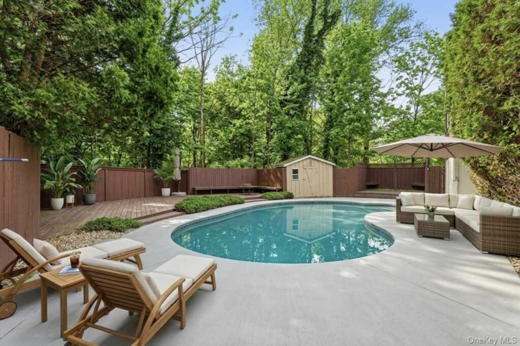 35 Mayer Drive, Suffern, NY 10901 - Photo 30 of 34