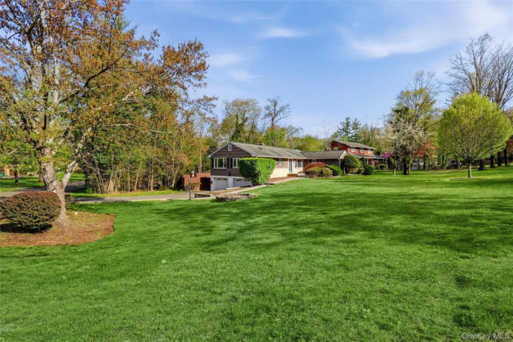 35 Mayer Drive, Suffern, NY 10901 - Photo 32 of 34