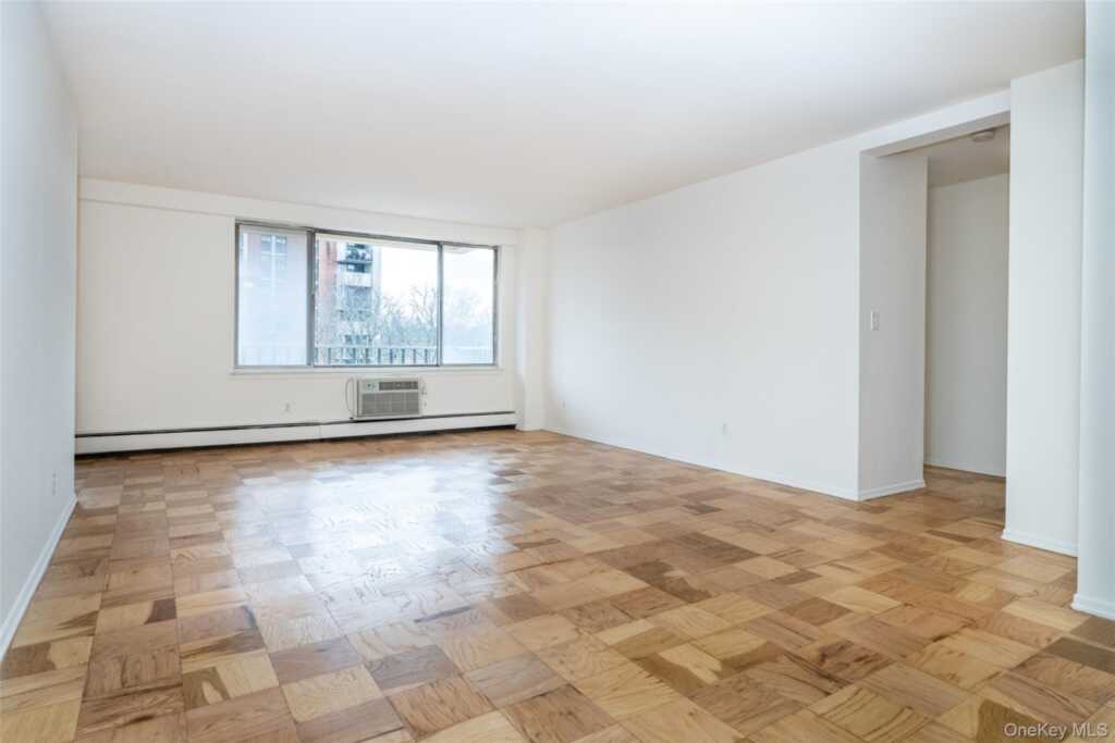 125 Lake Street, Unit #9-B South, White Plains, NY 10604 - Photo 10 of 32