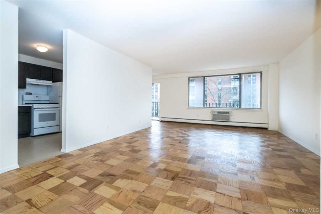 125 Lake Street, Unit #9-B South, White Plains, NY 10604 - Photo 12 of 32