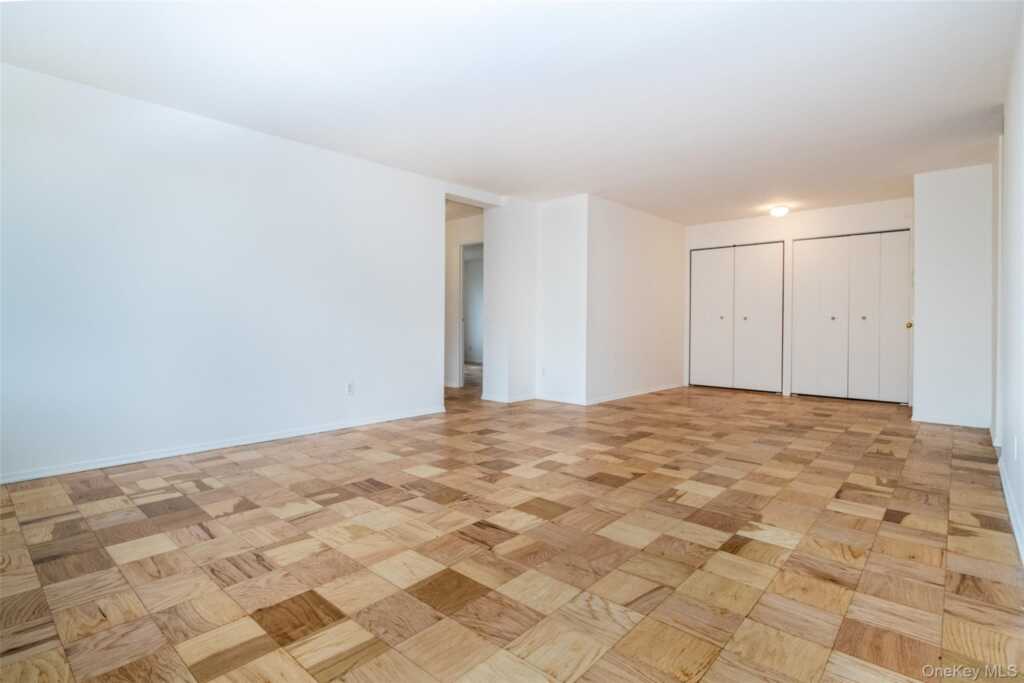 125 Lake Street, Unit #9-B South, White Plains, NY 10604 - Photo 15 of 32