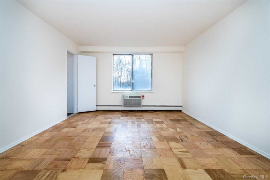 125 Lake Street, Unit #9-B South, White Plains, NY 10604 - Photo 28 of 32
