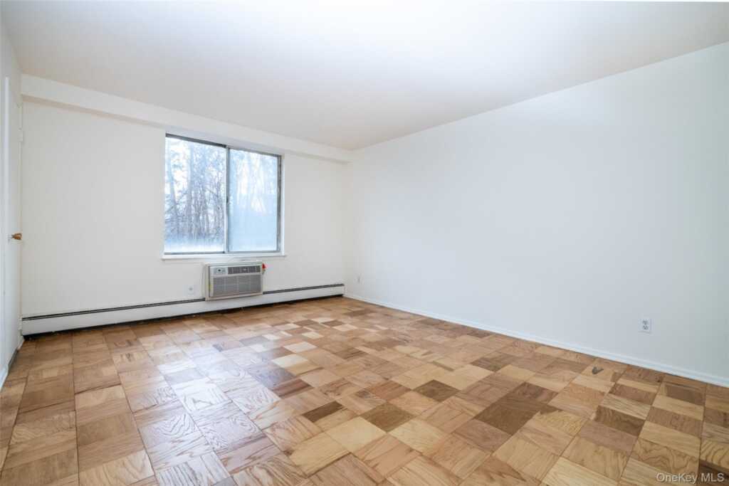 125 Lake Street, Unit #9-B South, White Plains, NY 10604 - Photo 7 of 32