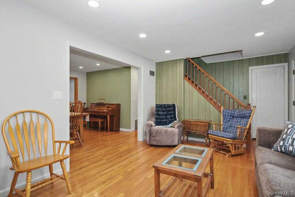 24 Convent Road, Nanuet, NY 10954 - Photo 14 of 50