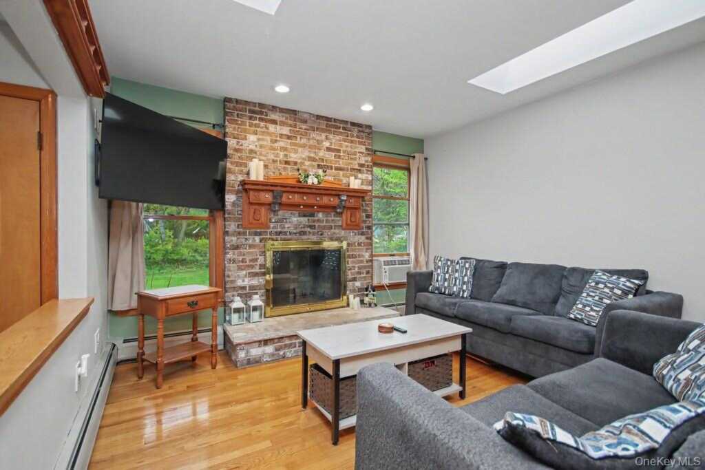 24 Convent Road, Nanuet, NY 10954 - Photo 25 of 50