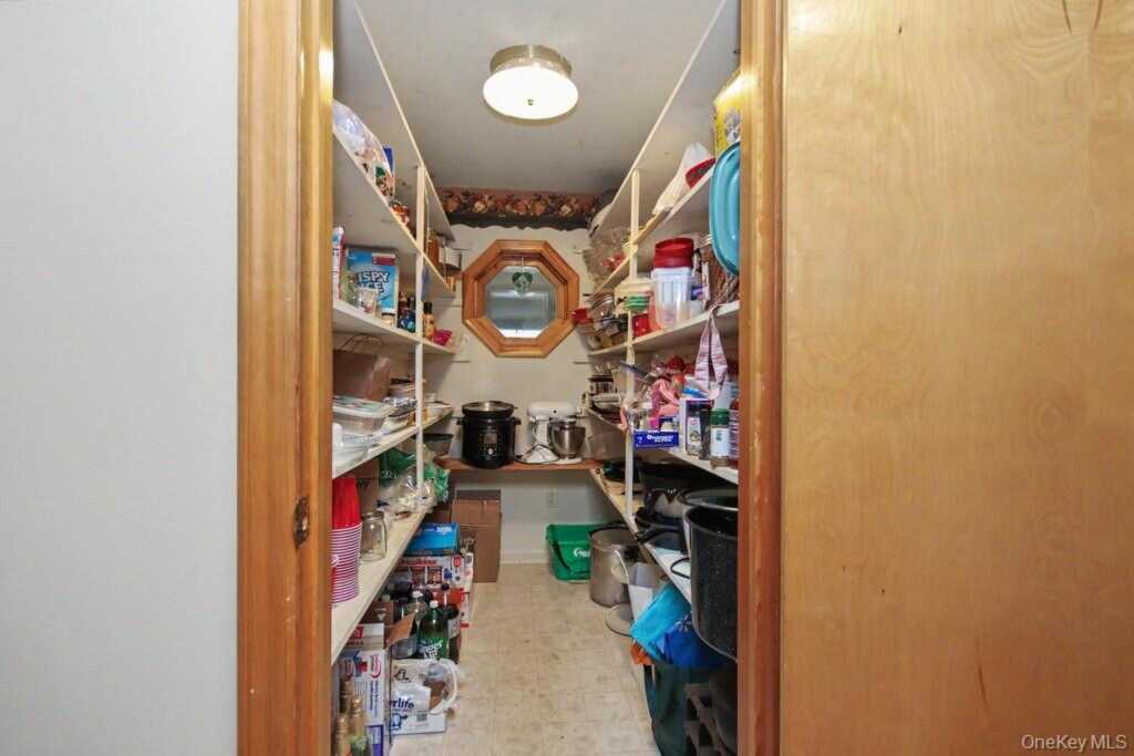 24 Convent Road, Nanuet, NY 10954 - Photo 26 of 50