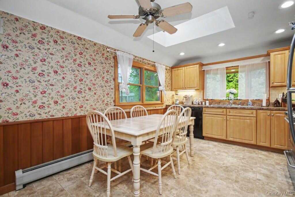 24 Convent Road, Nanuet, NY 10954 - Photo 28 of 50
