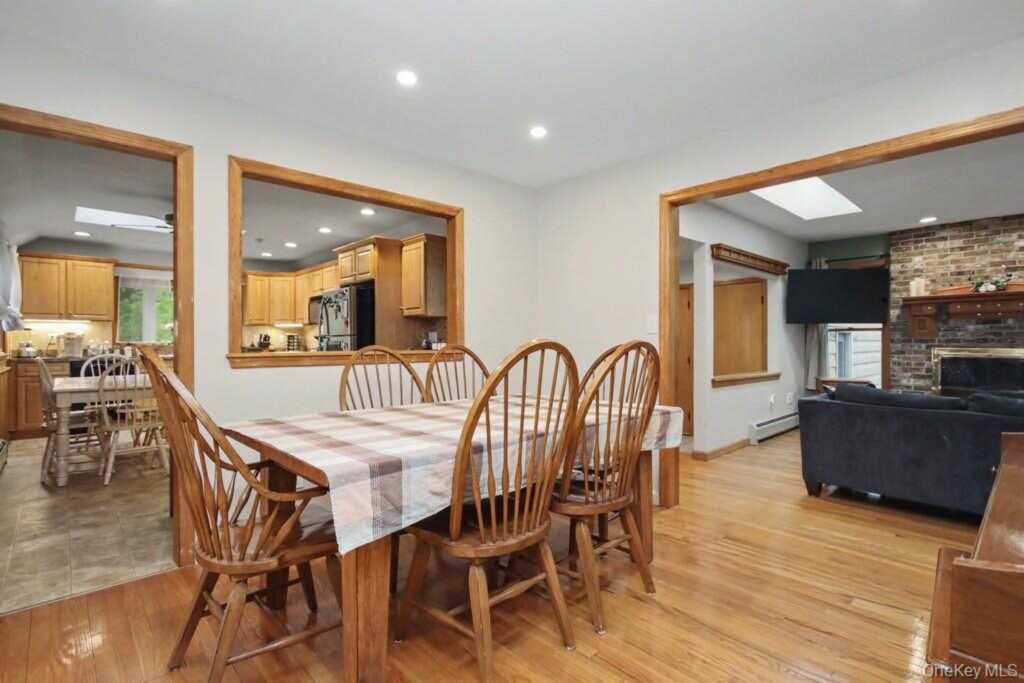 24 Convent Road, Nanuet, NY 10954 - Photo 41 of 50
