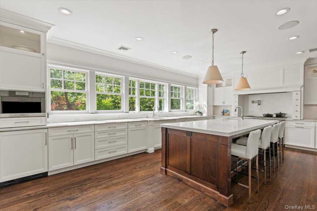 81 Wappanocca Avenue, Rye, NY 10580 - Photo 8 of 27