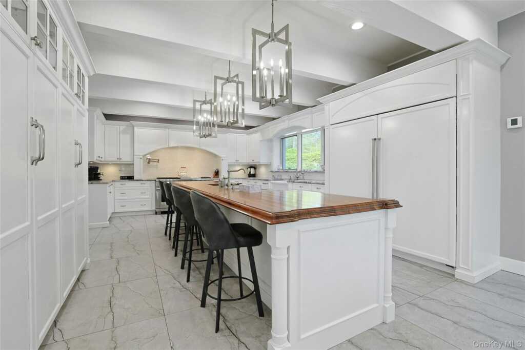 12 Rollingwood Drive, New City, NY 10956 - Photo 13 of 50