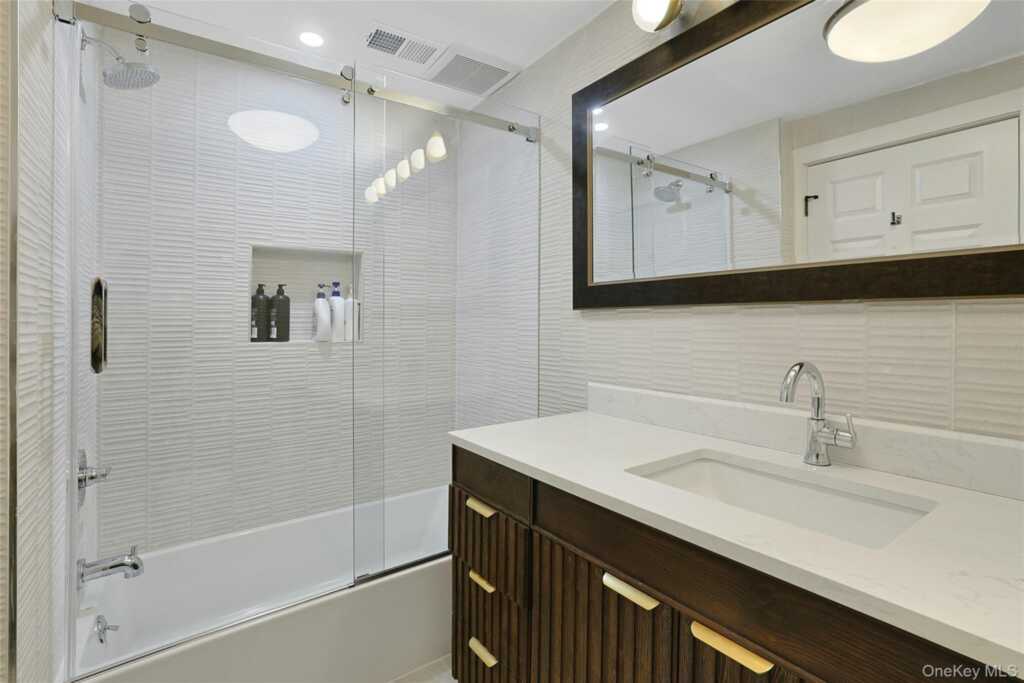 12 Rollingwood Drive, New City, NY 10956 - Photo 36 of 50