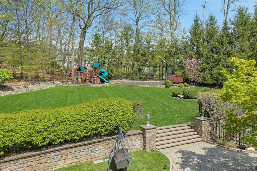 12 Rollingwood Drive, New City, NY 10956 - Photo 43 of 50