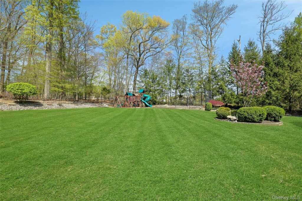 12 Rollingwood Drive, New City, NY 10956 - Photo 45 of 50