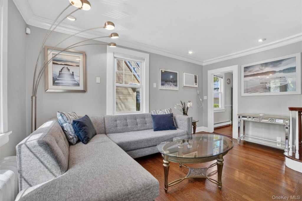 187 Longview Avenue, White Plains, NY 10605 - Photo 14 of 48