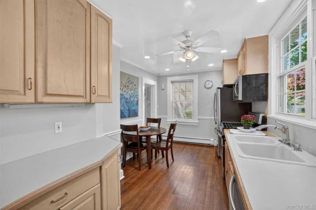 187 Longview Avenue, White Plains, NY 10605 - Photo 25 of 48