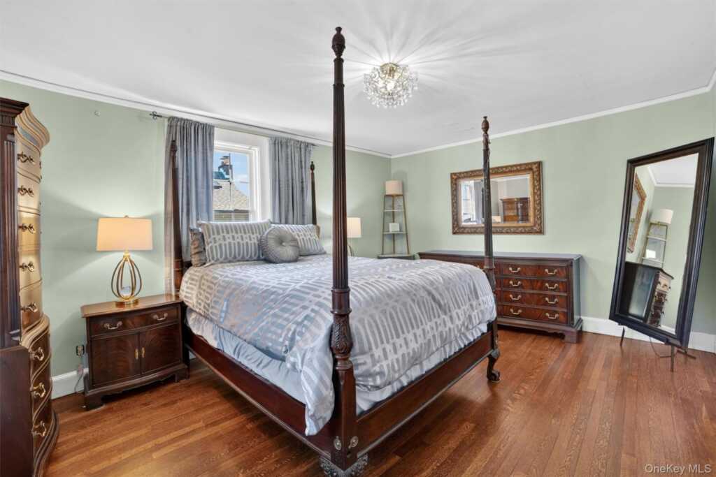 187 Longview Avenue, White Plains, NY 10605 - Photo 30 of 48