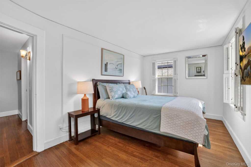 187 Longview Avenue, White Plains, NY 10605 - Photo 31 of 48