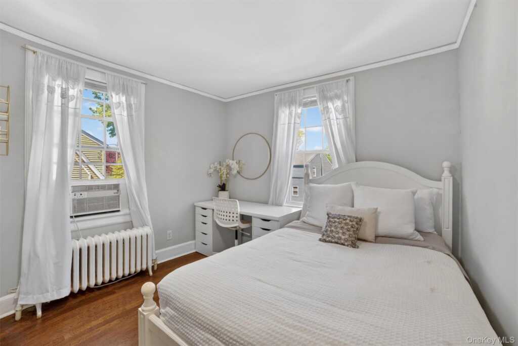 187 Longview Avenue, White Plains, NY 10605 - Photo 37 of 48